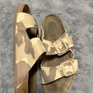 Birkenstock Women's Tan and Cream Sandals